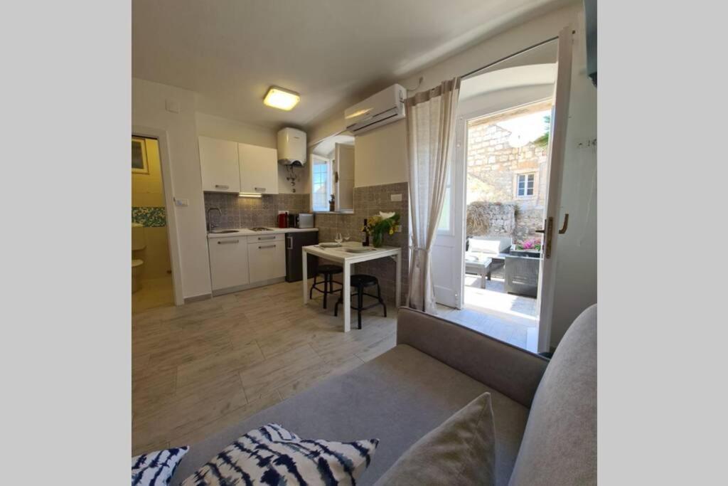 Studio Apartment Marella Vis Eksteriør bilde