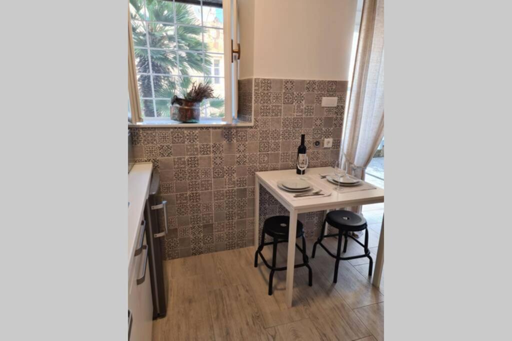 Studio Apartment Marella Vis Eksteriør bilde
